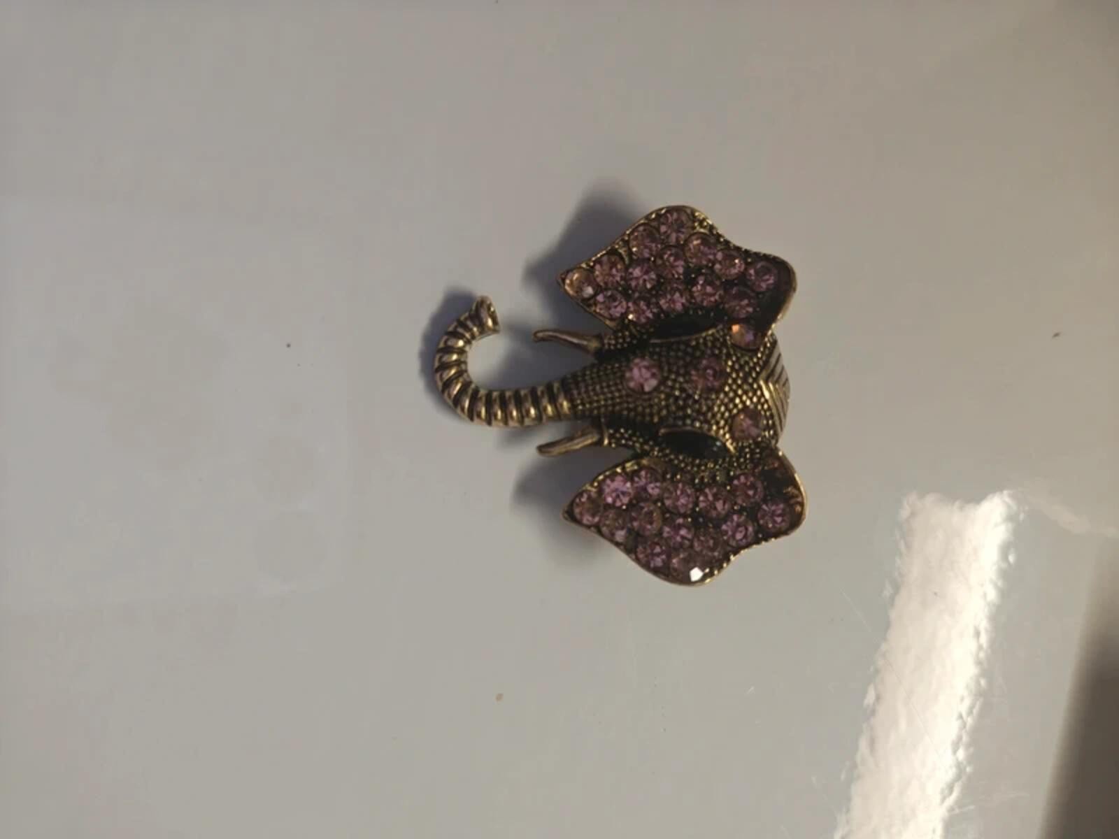 Elephant face brooch
