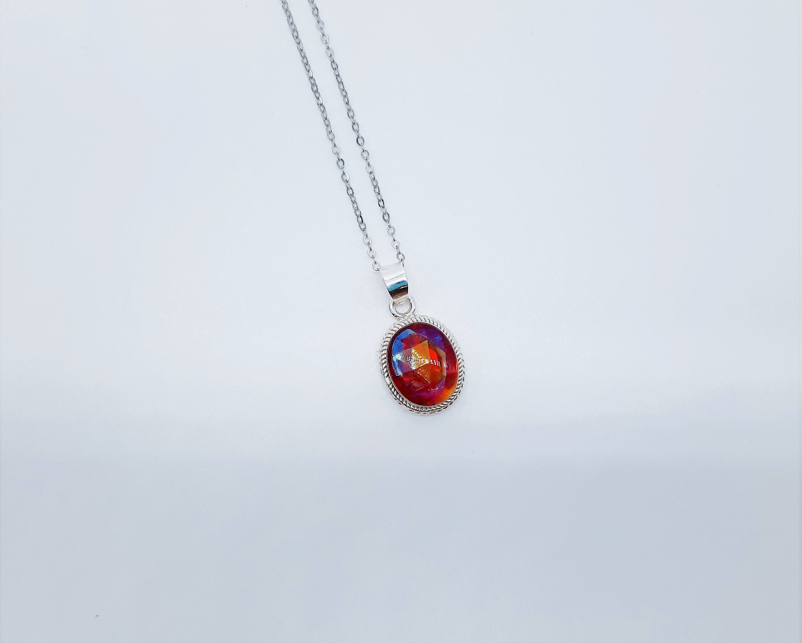 925 Sterling Silver Vintage Ruby Red Aurora Borealis Glass Cabochon Necklace
