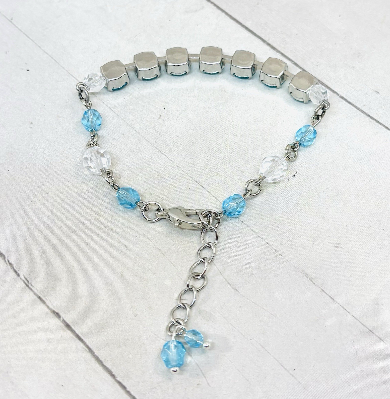 8mm Shiny Silver Plated Beaded Aquamarine Tennis Cup Chain Bracelet