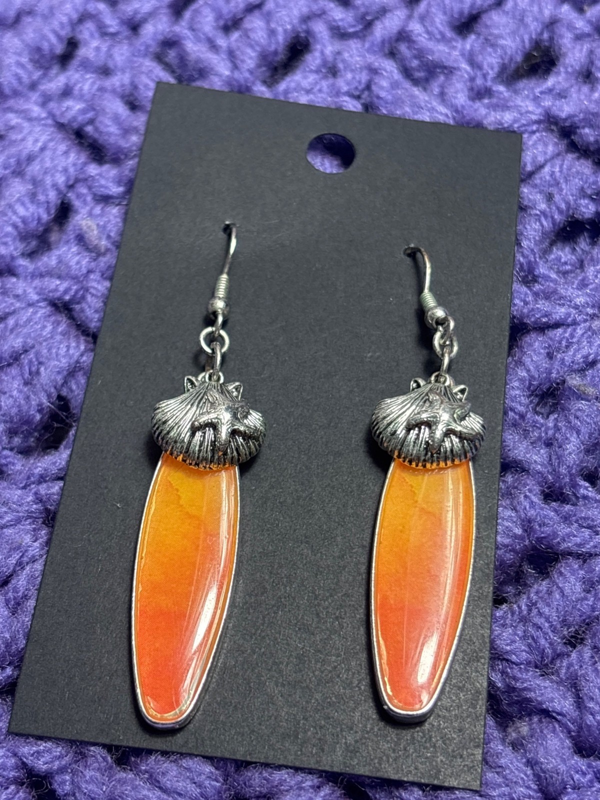 Retro Beachy Dangle Earrings Silvertone Shell Starfish Orange Gradient 2 inches