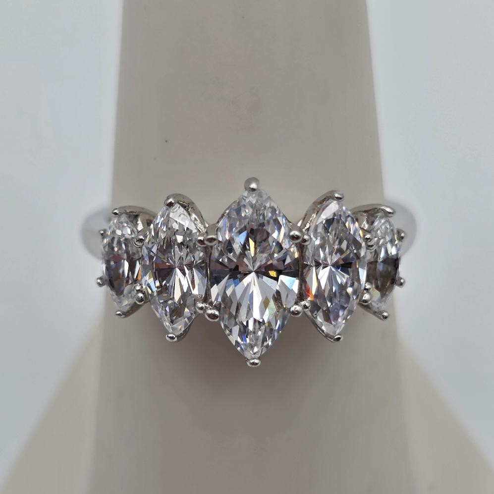 925 Sterling Silver Sparkling Marquise Cubic Zirconia 5-Stone Ring Size 8.25