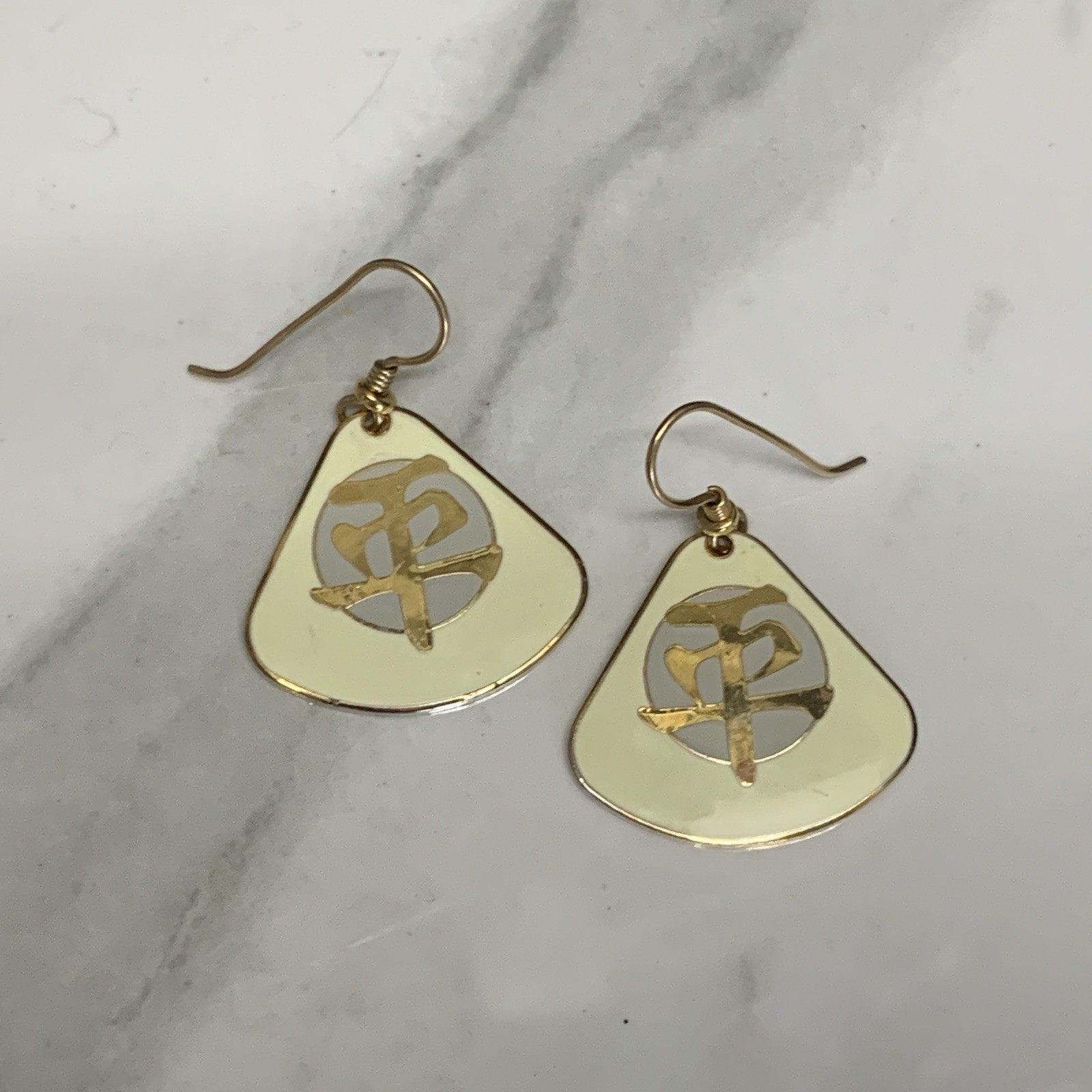 Vintage LAUREL BURCH Chinese Character EARRINGS Gold tone cream Enamel Pierced