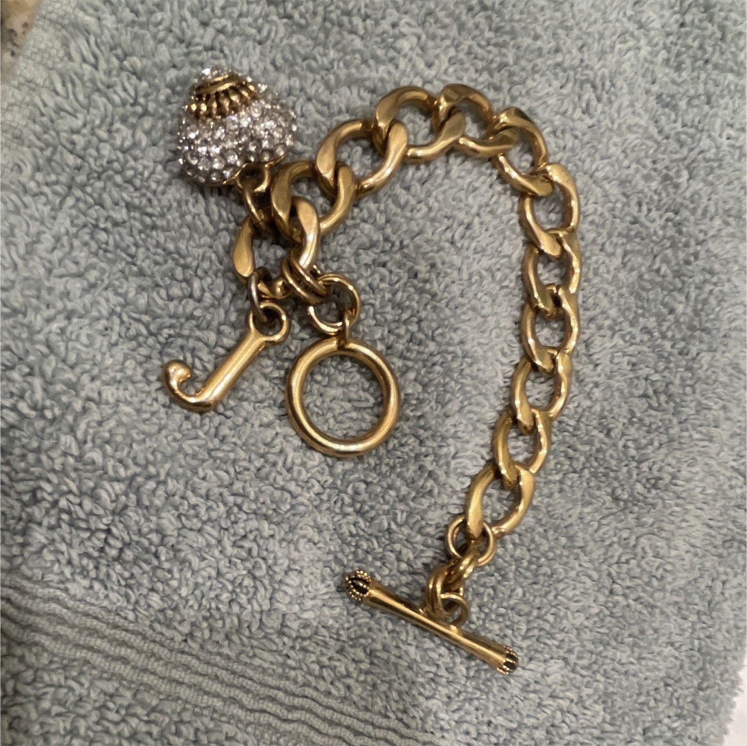 Gold Tone Oval Link Chain Charm Bracelet Toggle Closure White Crystal Pavé