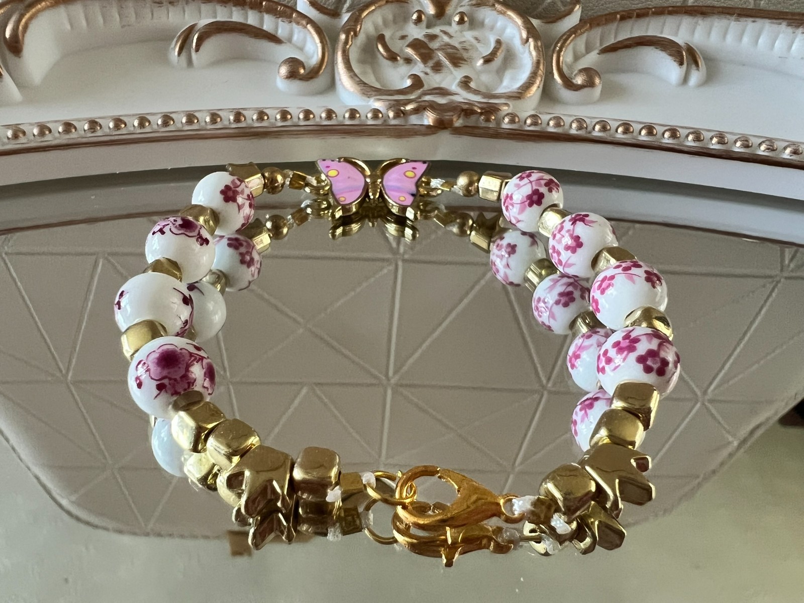 Pink butterfly with gold plated acrylic bracelet White stone & beautiful flowers
