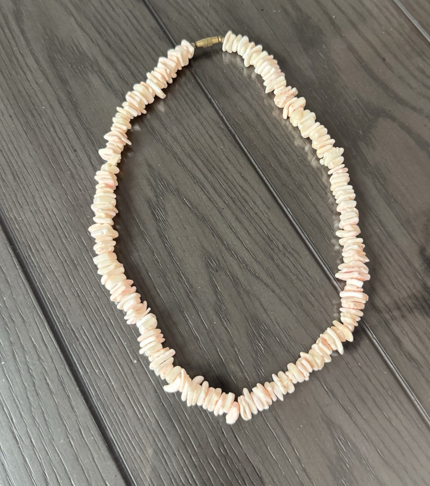 White & Pink Shell Chip Beaded Necklace, Ball/Bead Chain, Shell Material