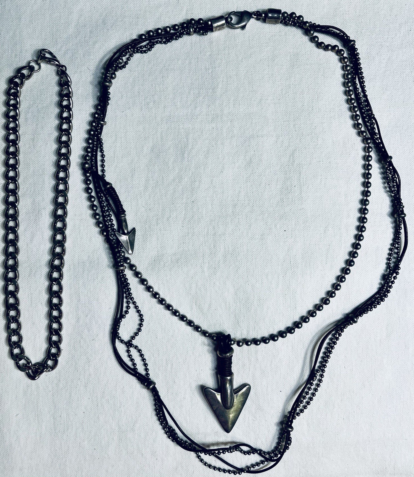 Lot of 2 Men’s High-End Necklaces Jewelry Retired HTF Arrowhead Uno De 50 Spain