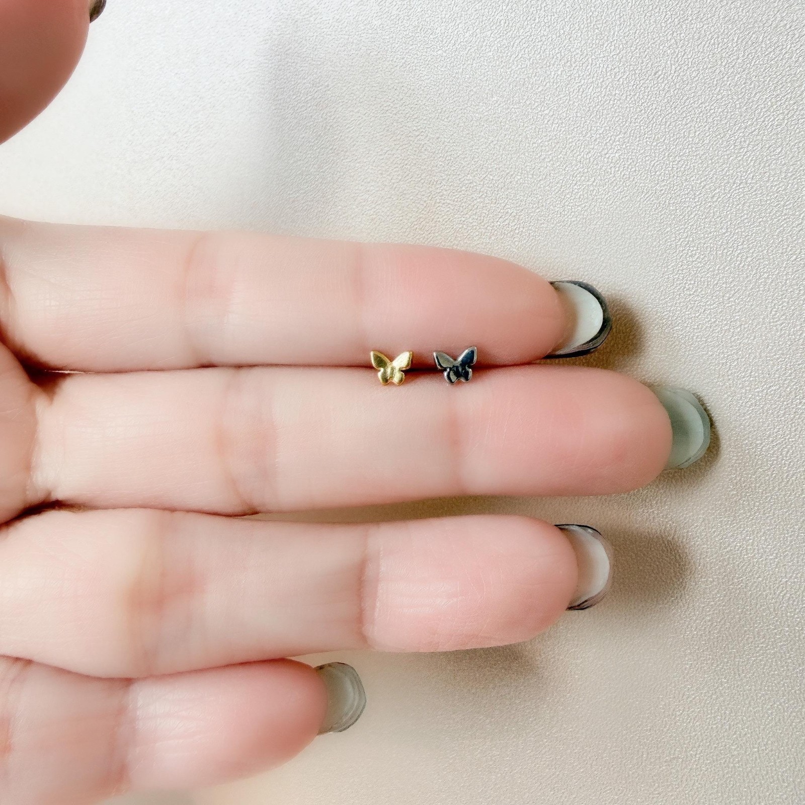 16g 18g 20g Tiny Butterfly Titanium Labret Push Pin Stud, Helix, Conch, Tragus