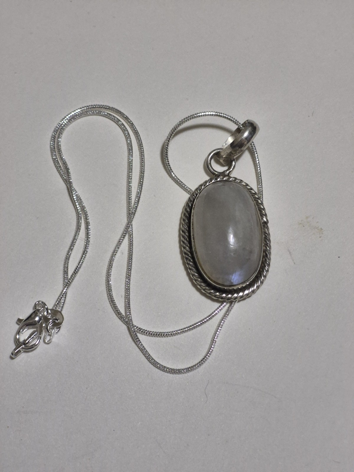 925 Sterling Silver Rainbow Moonstone Oval Pendant Necklace 14.7g
