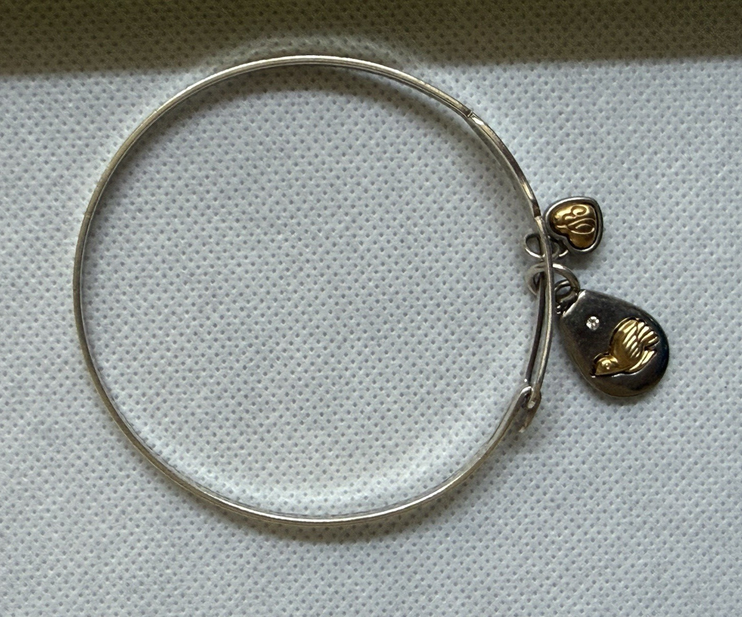 Brighton Silver Tone Bangle Charm Bracelet w/ Dangle Heart Charms Signed
