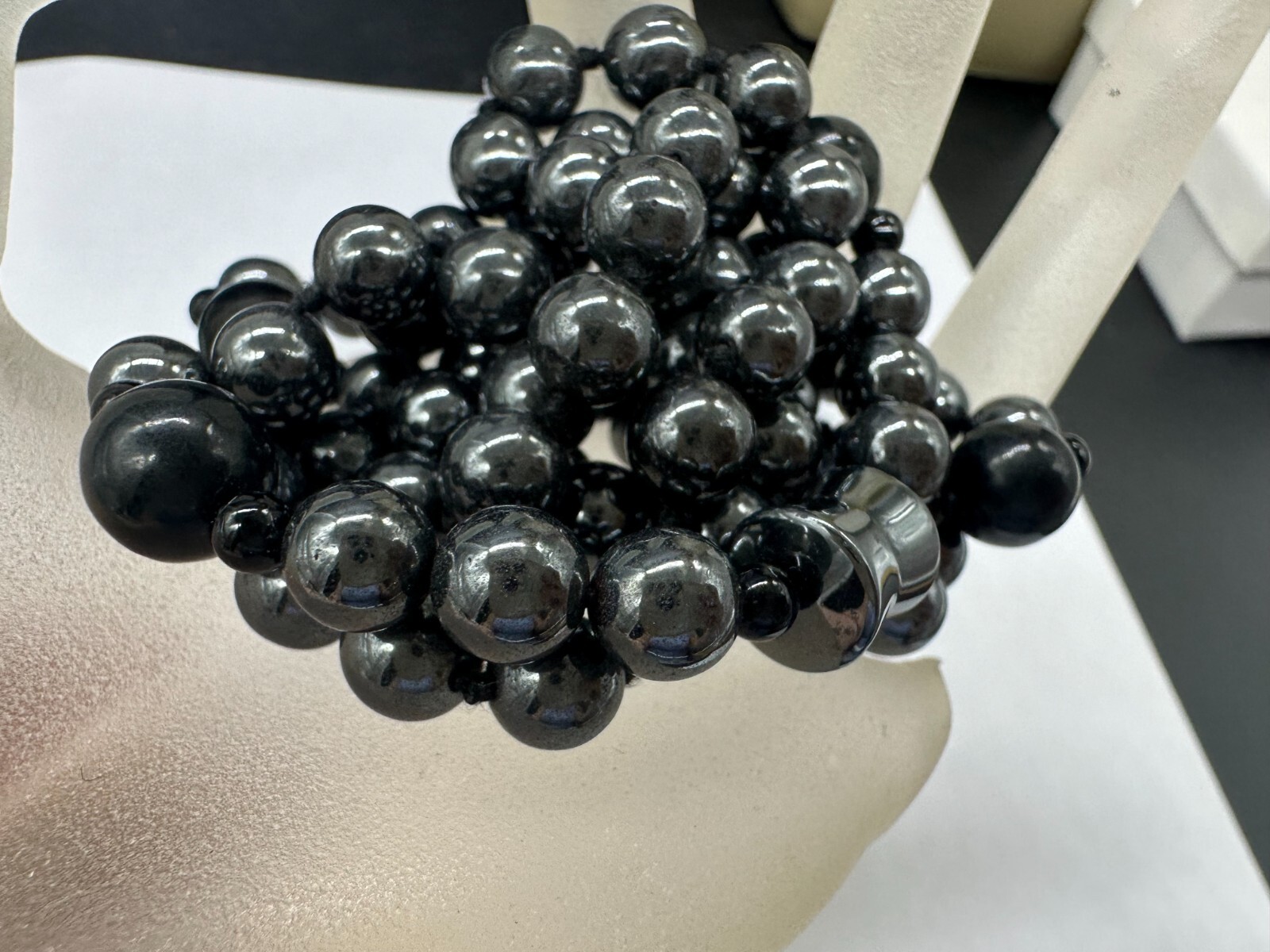 ESTATE POLISHED HEMATITE BEAD BALL BARREL STRAND STRING NECKLACE 28″