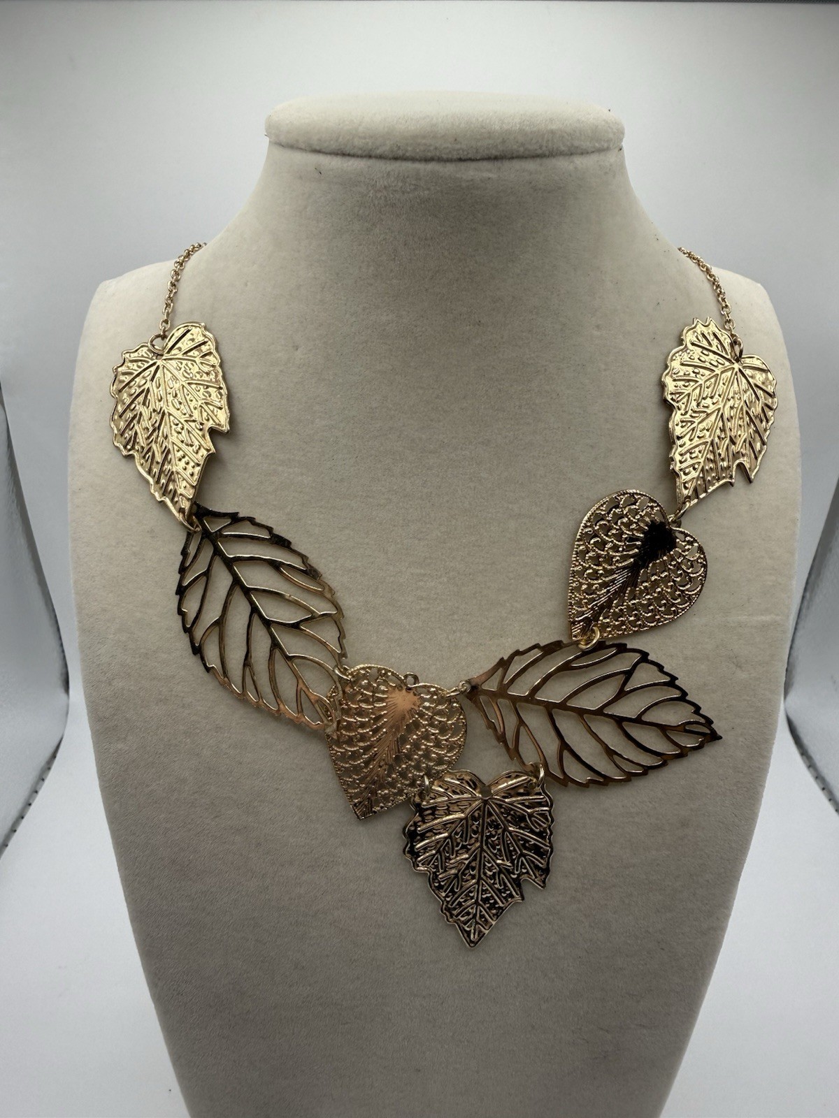 Gold Tone Multi-Leaf Asymmetrical Bib Statement Necklace Fairycore boho Hippie