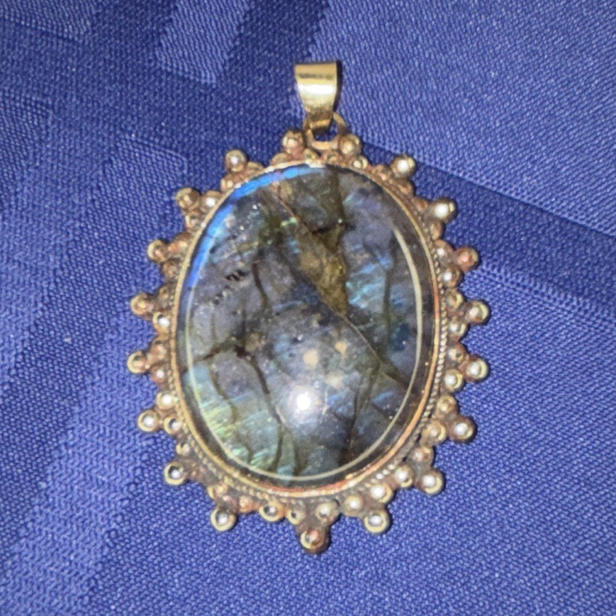 Gold Tone Oval Blue Stone Bezel Set Charm Pendant Metal Beaded Frame