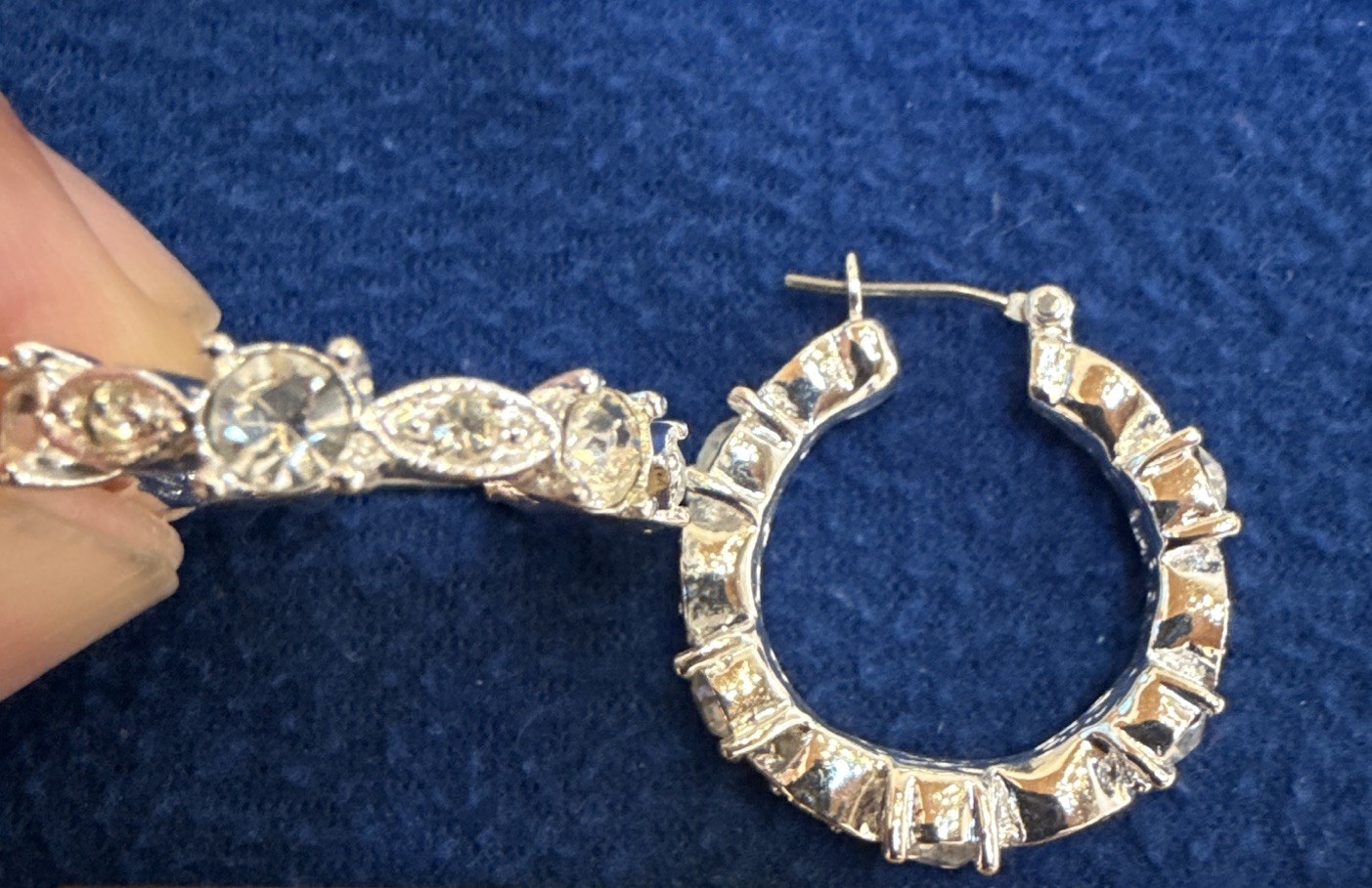 Vintage Signed Napier Silver Tone White Rhinestone Hoop Earrings Latch Back 3/4”