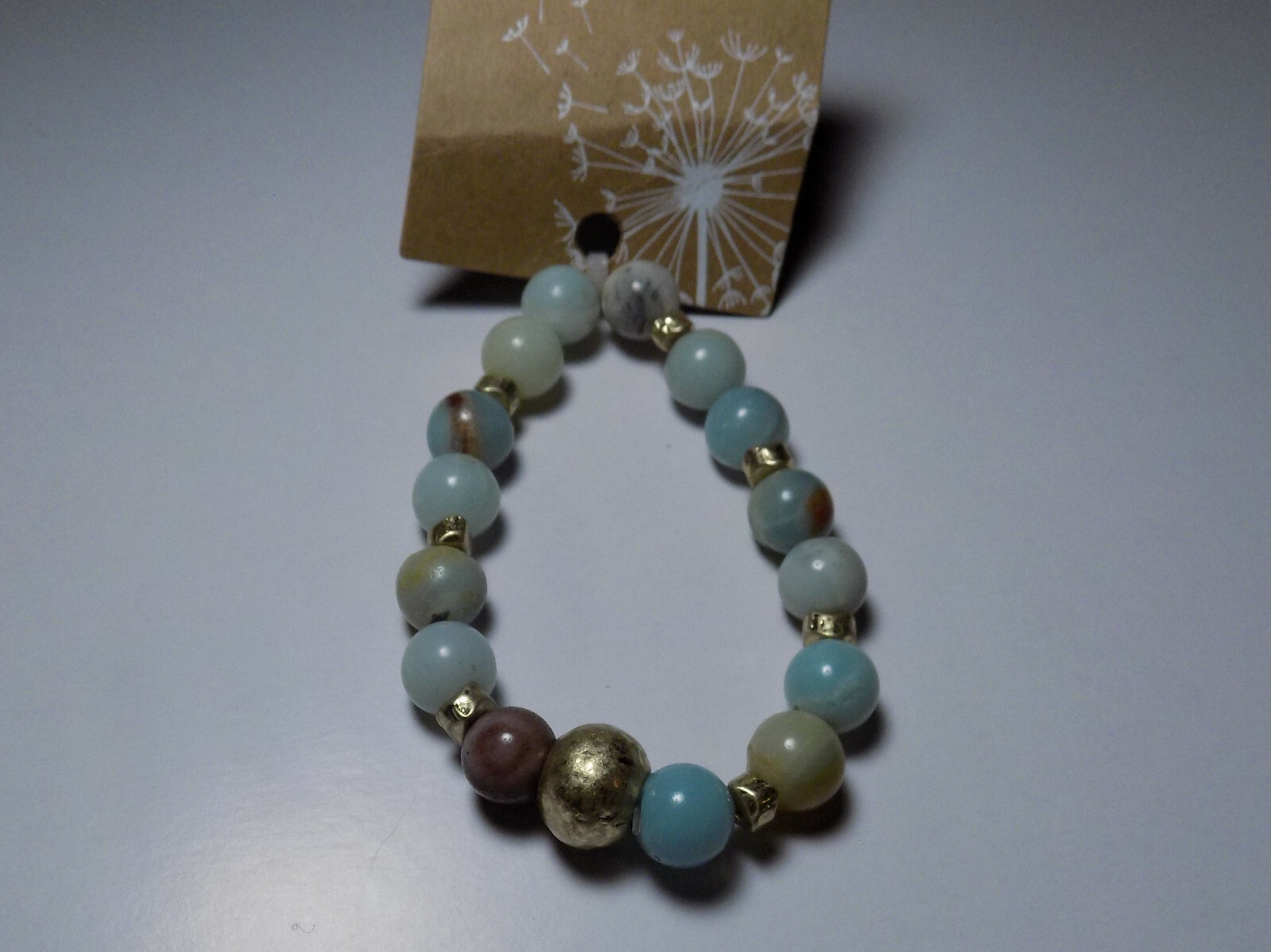 NEW Blue stone and gold tone stretch Bracelet NWT (154)