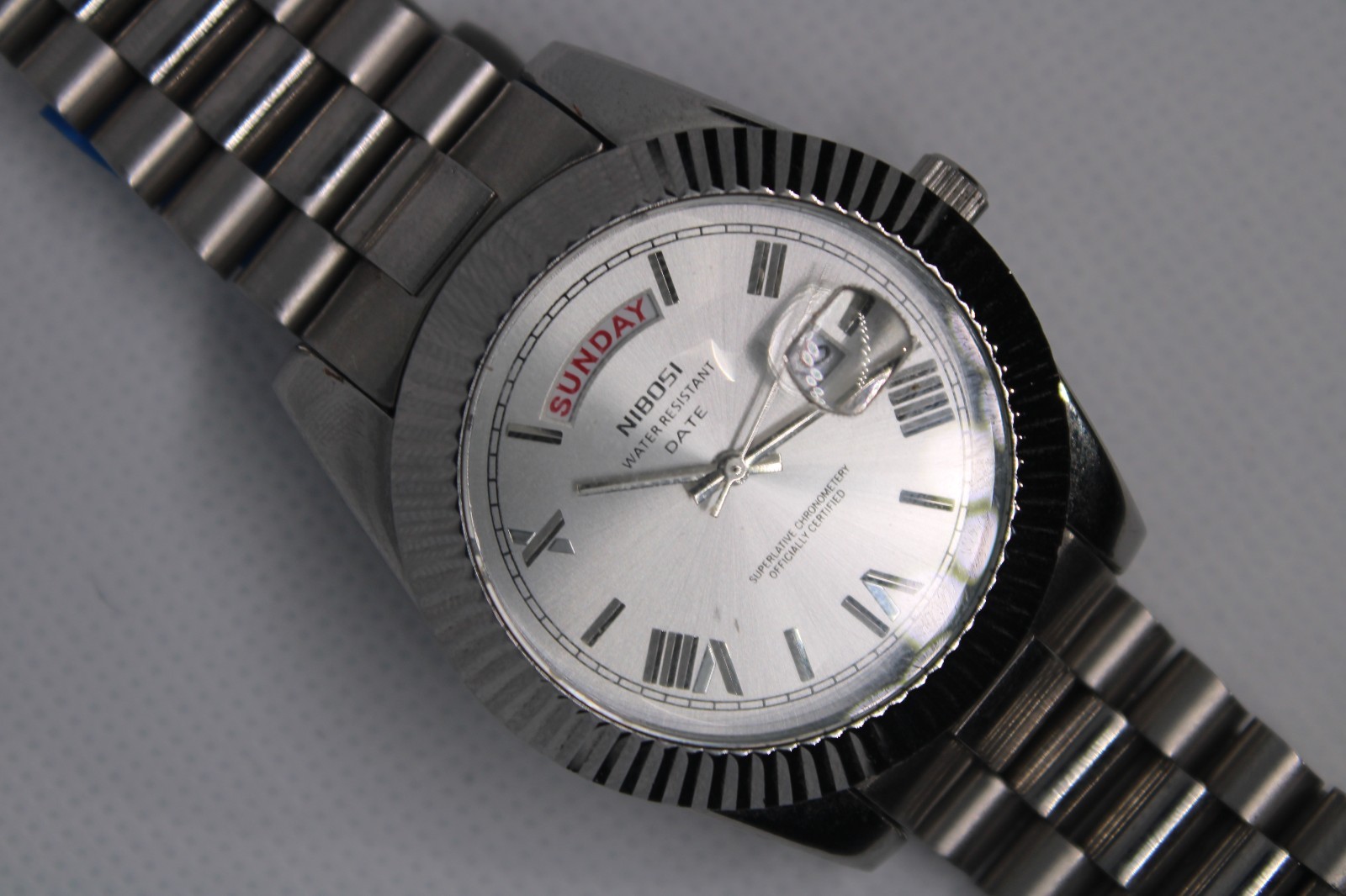 Luxury Men’s Stainless Steel Watch – NIBOSI Quartz Wristwatch, Waterproof