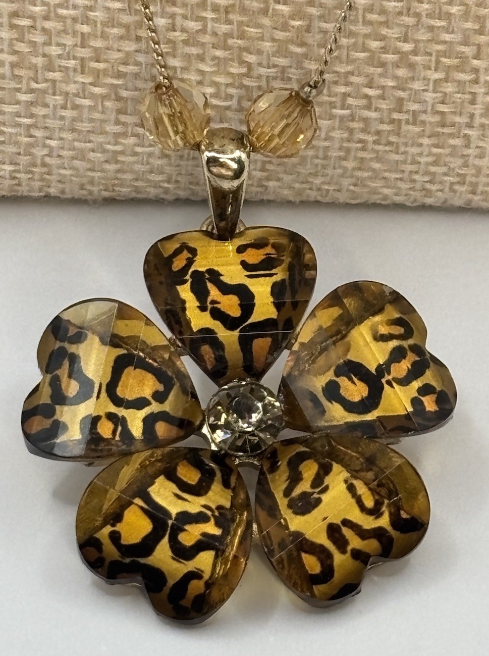Gold Tone Leopard Print Rhinestone Flower Pendant On Beaded Chain 18-21 In