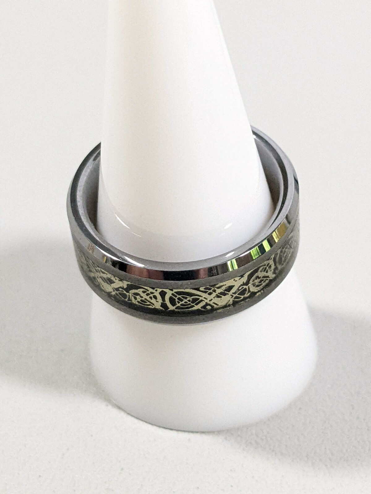Tungsten Carbide Gray Gold Tone Scroll Inlay 8mm Band Ring Size 8