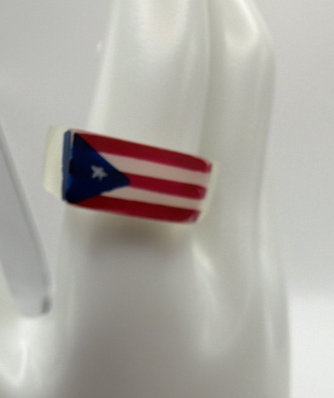 Plastic Puerto Rico Flag Band Ring No Stone Size 10.75 Pre-Owned