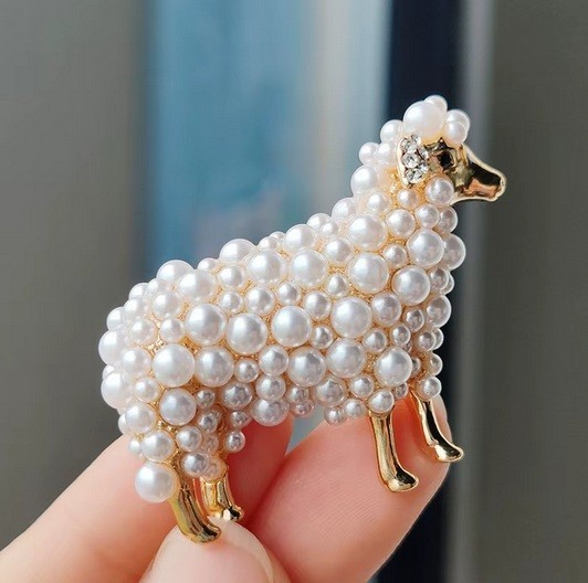 Sheep Brooch Faux Pearl Gold Tone Animal Pin Cute Farm Lamb 5cm New