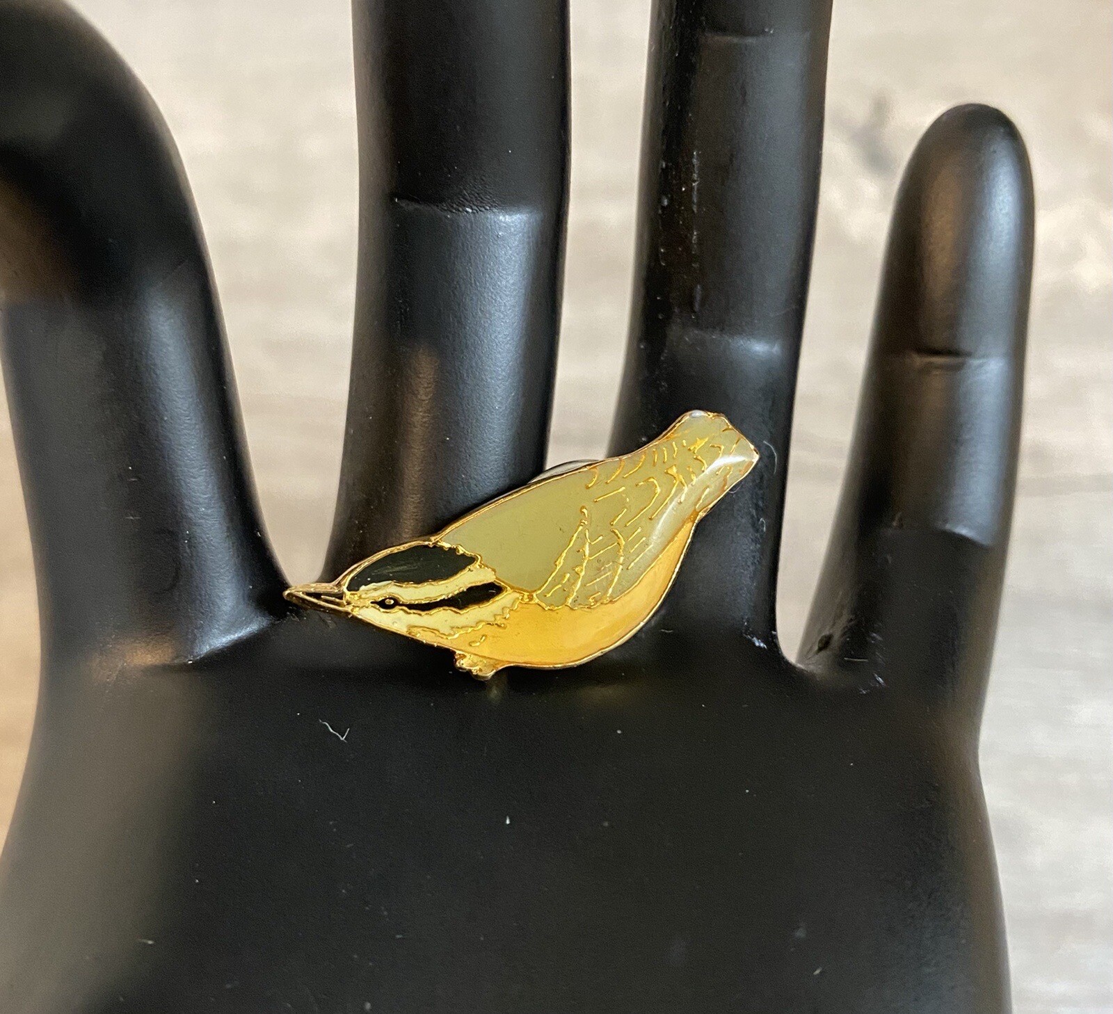 Crested Nuthatch FINE AMERICAN PEWTER 24 kt GOLD FINISH Pin