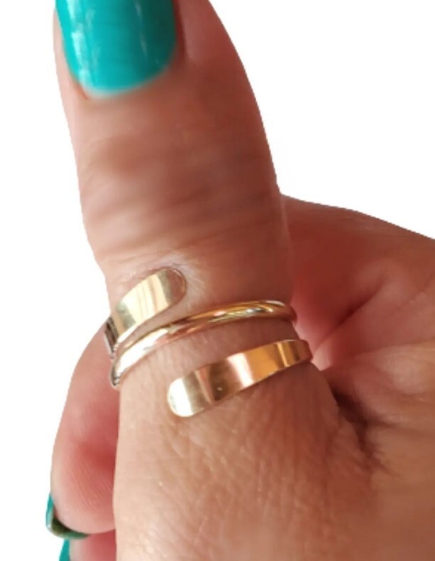 Daily Use Solid Metal Women’s Double Swirl Toe Ring Gold Plated 925 Silver