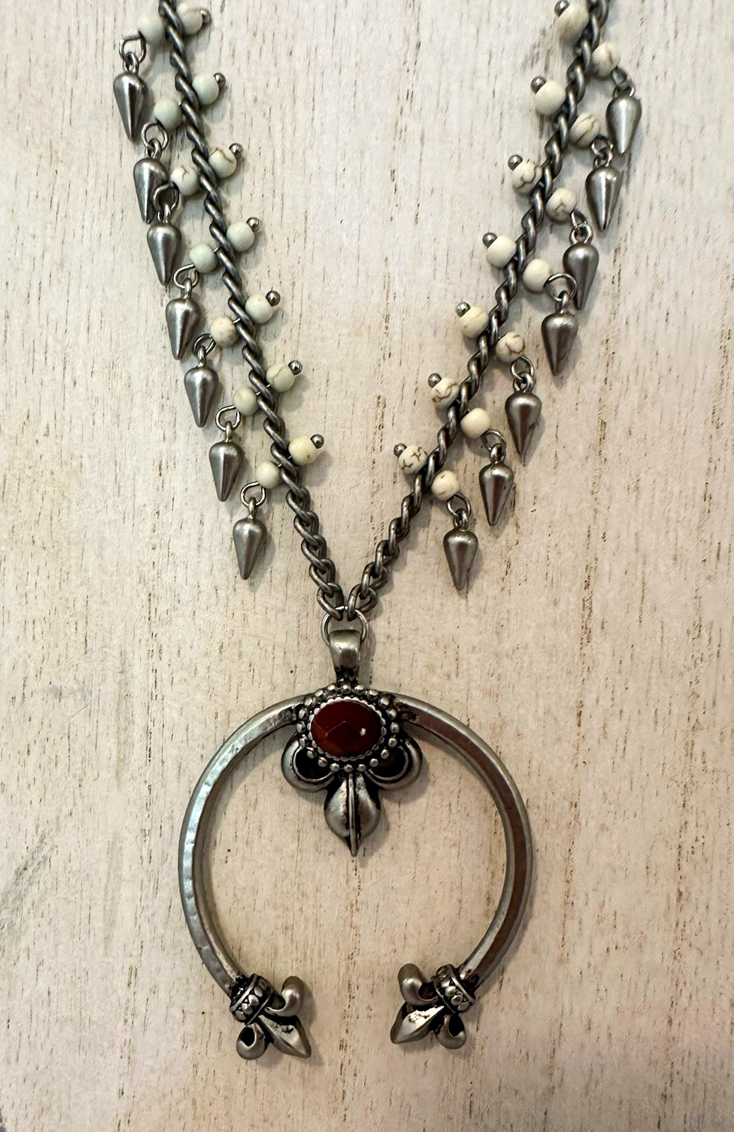 Silver Tone Metal Horseshoe Pendant Necklace Curb Link Chain Lobster Clasp