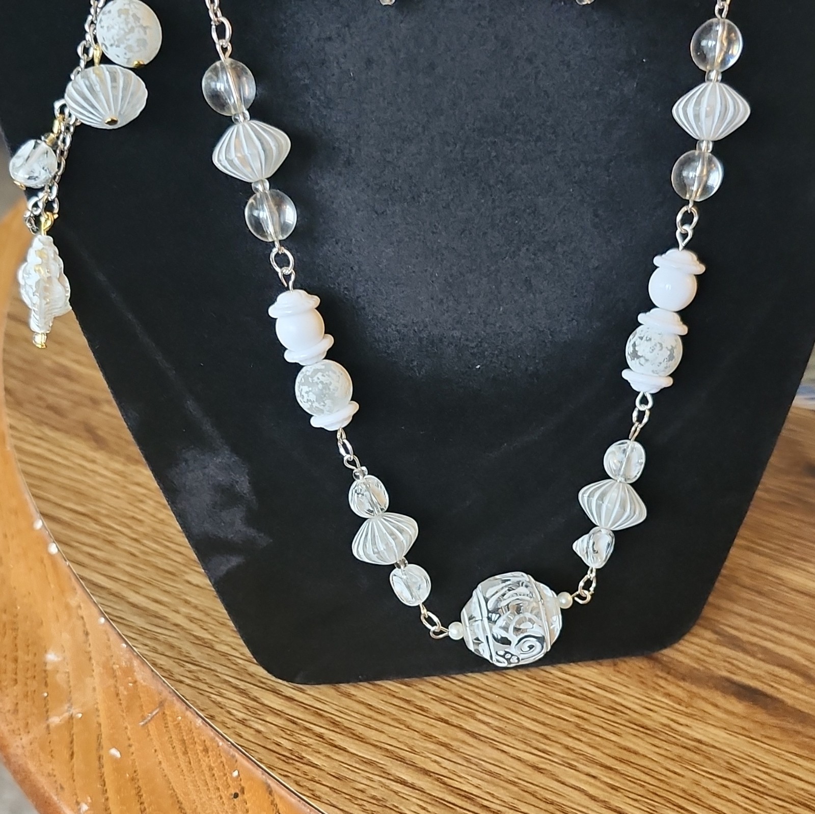 Silver Tone Link Chain Beaded Necklace White & Clear Round Glass