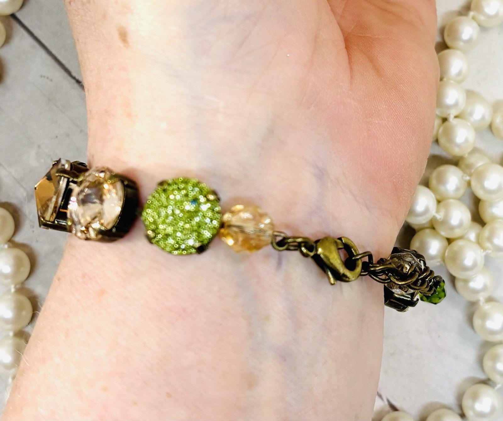 Antique Brass Plated 12mm Olive Green Glitter And Golden Cup Chain Bracelet
