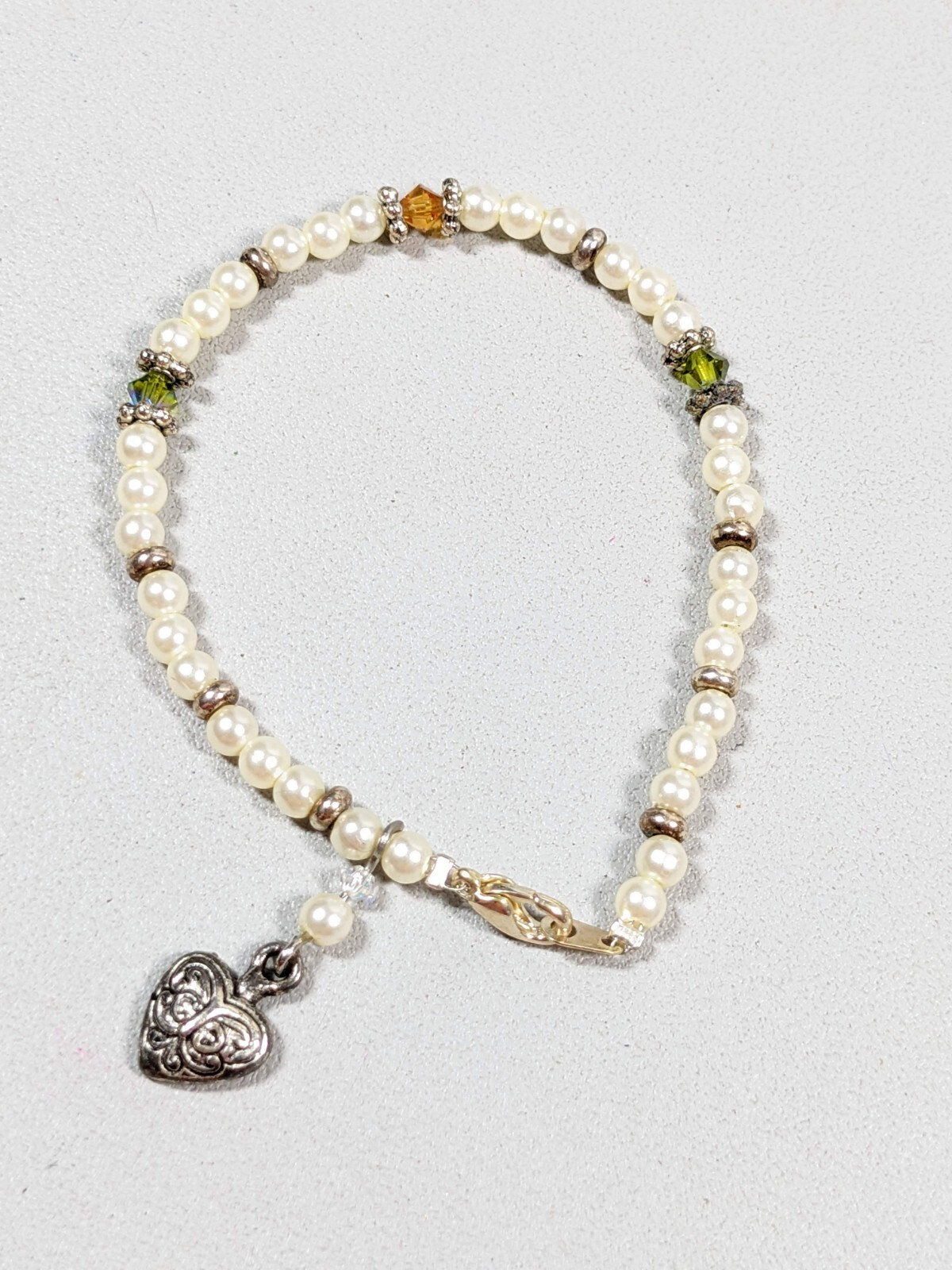 Ivory Color Acrylic Faux pearl Green Brown Crystal Heart Charm Bracelet 6.5 in