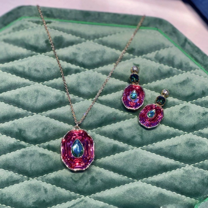 Swarovski Crystal Chroma Octagon Sugar Cube Necklace Earrings Set