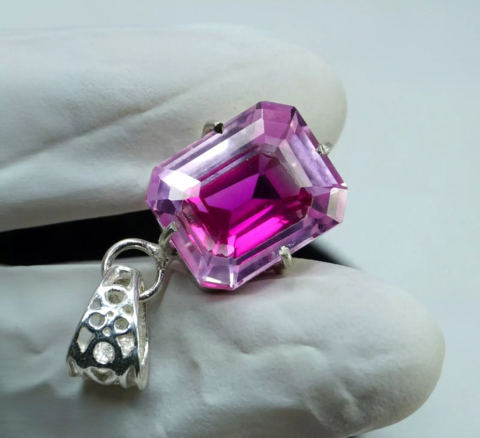Natural Pitambari Sapphire Certified 30.6 Ct+ Loose Gem 925 Solid Silver Pendant