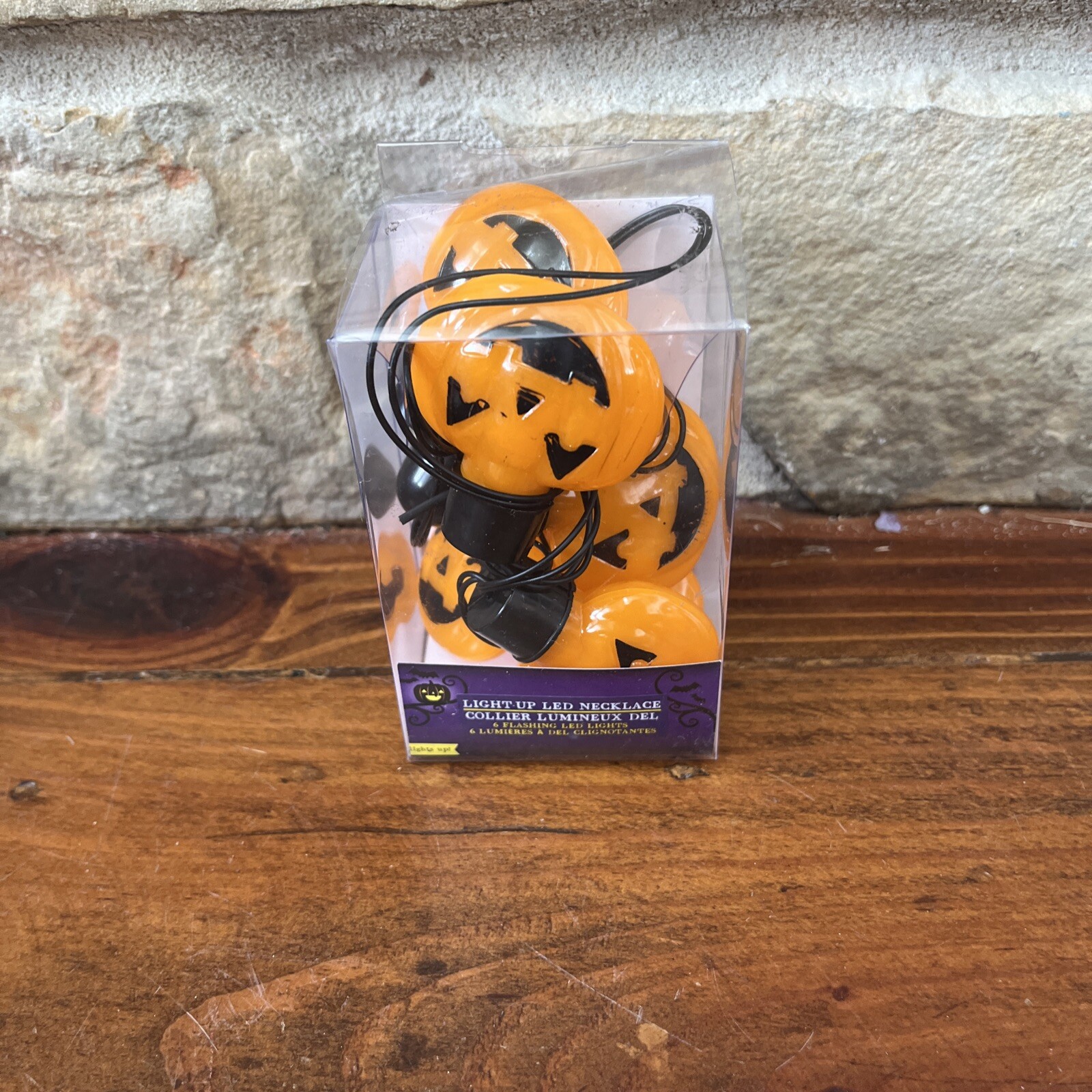 Halloween Pumpkin LED Light Up Necklace 6 Flashing LED Lights
