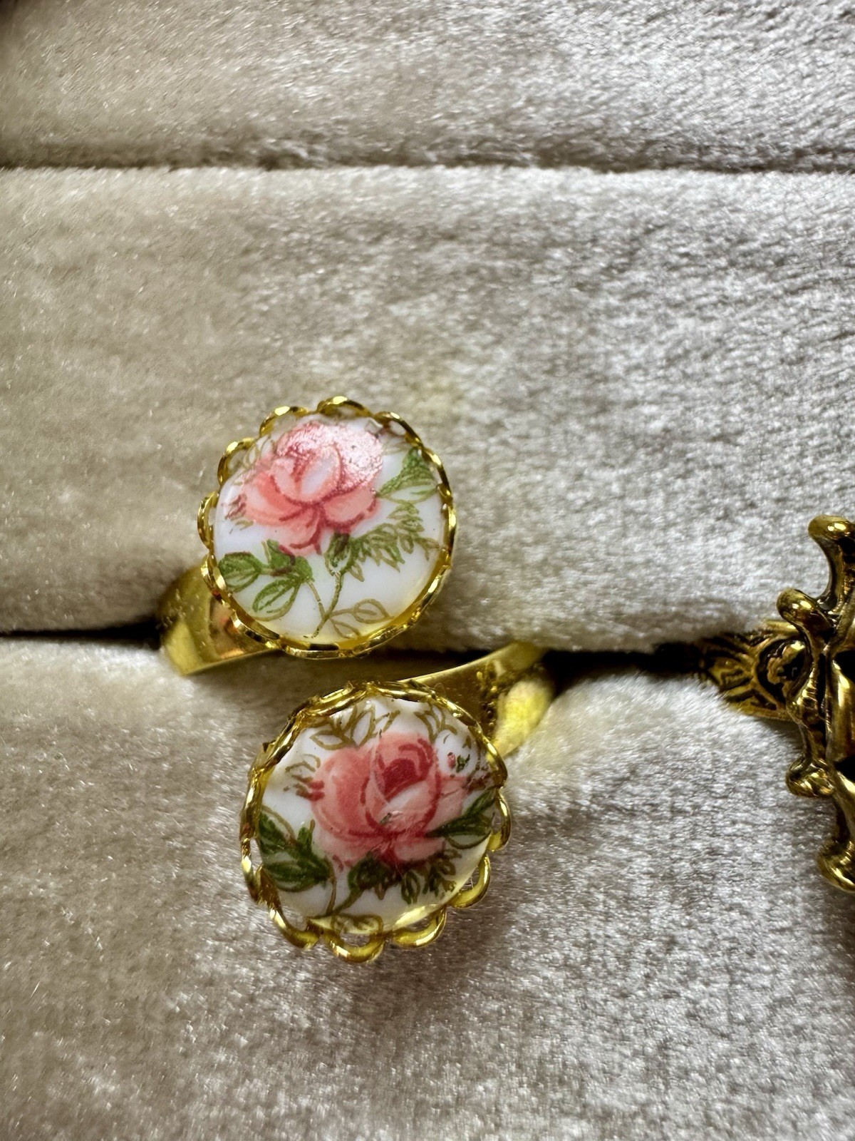 Handcrafted Rings Lot Of 7 Rings Mixed Sizes Adjustable Costume Jewelry Rings