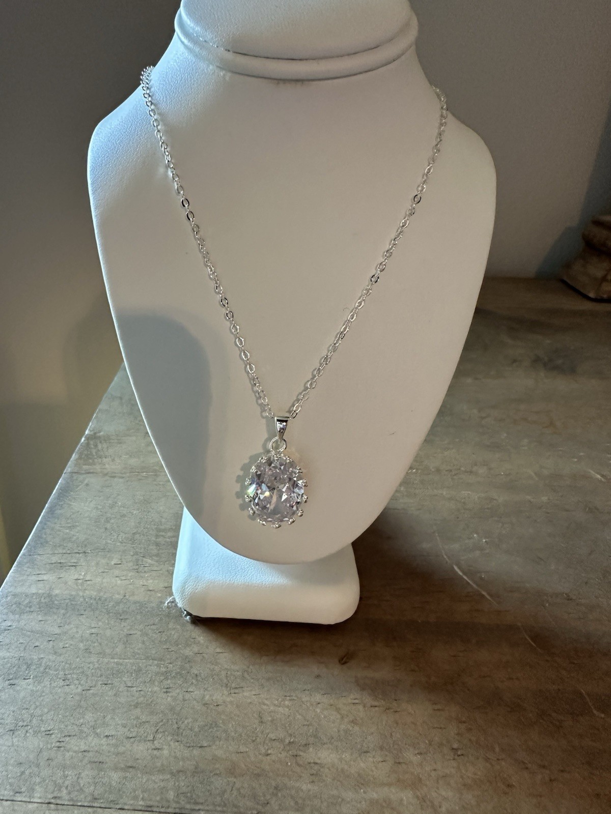 New Without Tags White Gold Plated Clear CZ Stone Pendant Necklace 16-18”