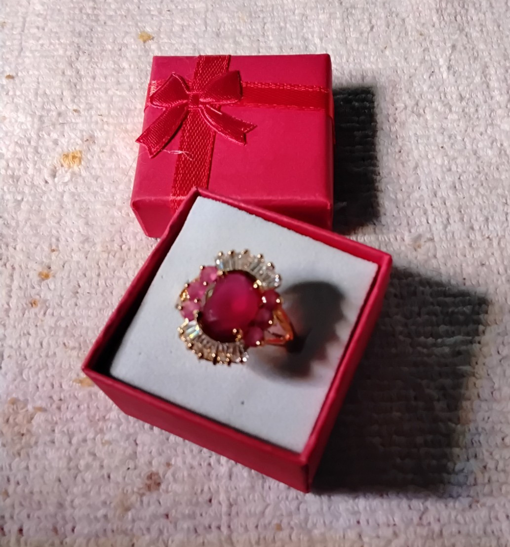Ruby Red CZ Cluster Ring. Set In 18kt Yellow Gold Plated Mounting. Size 8