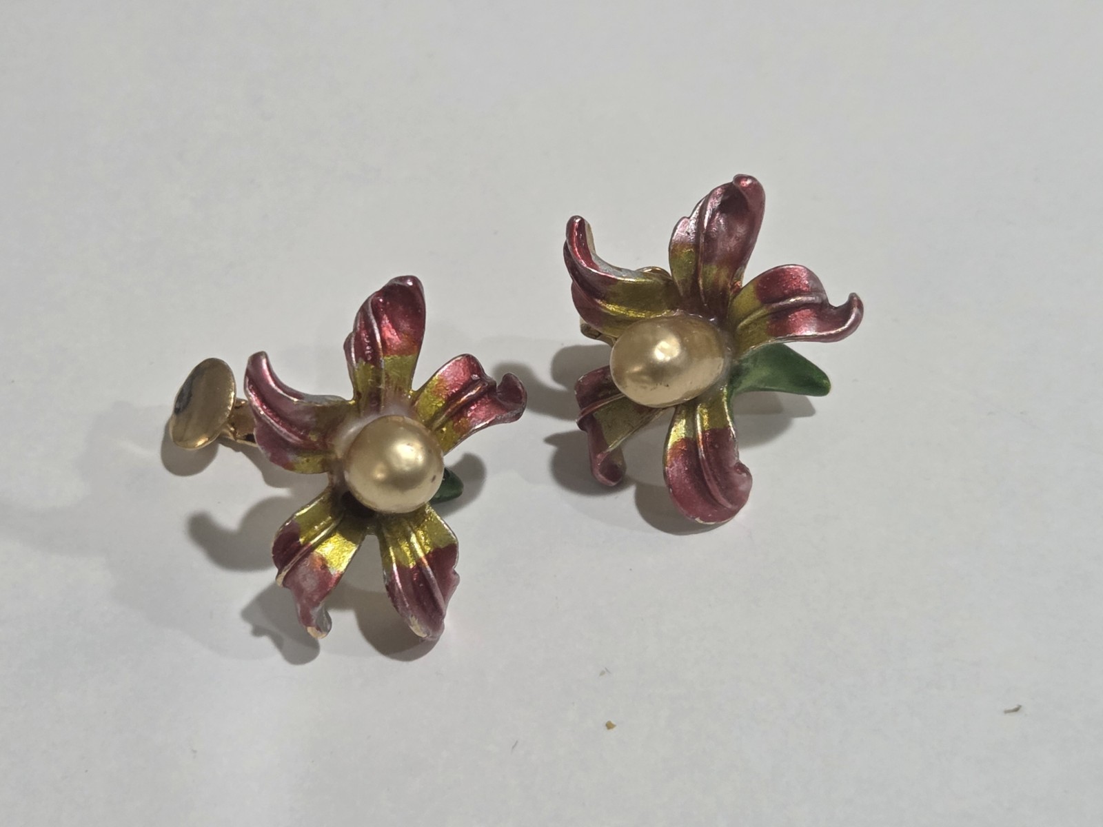 Vintage lily clip-on earrings w/ simulated White imitation pearl