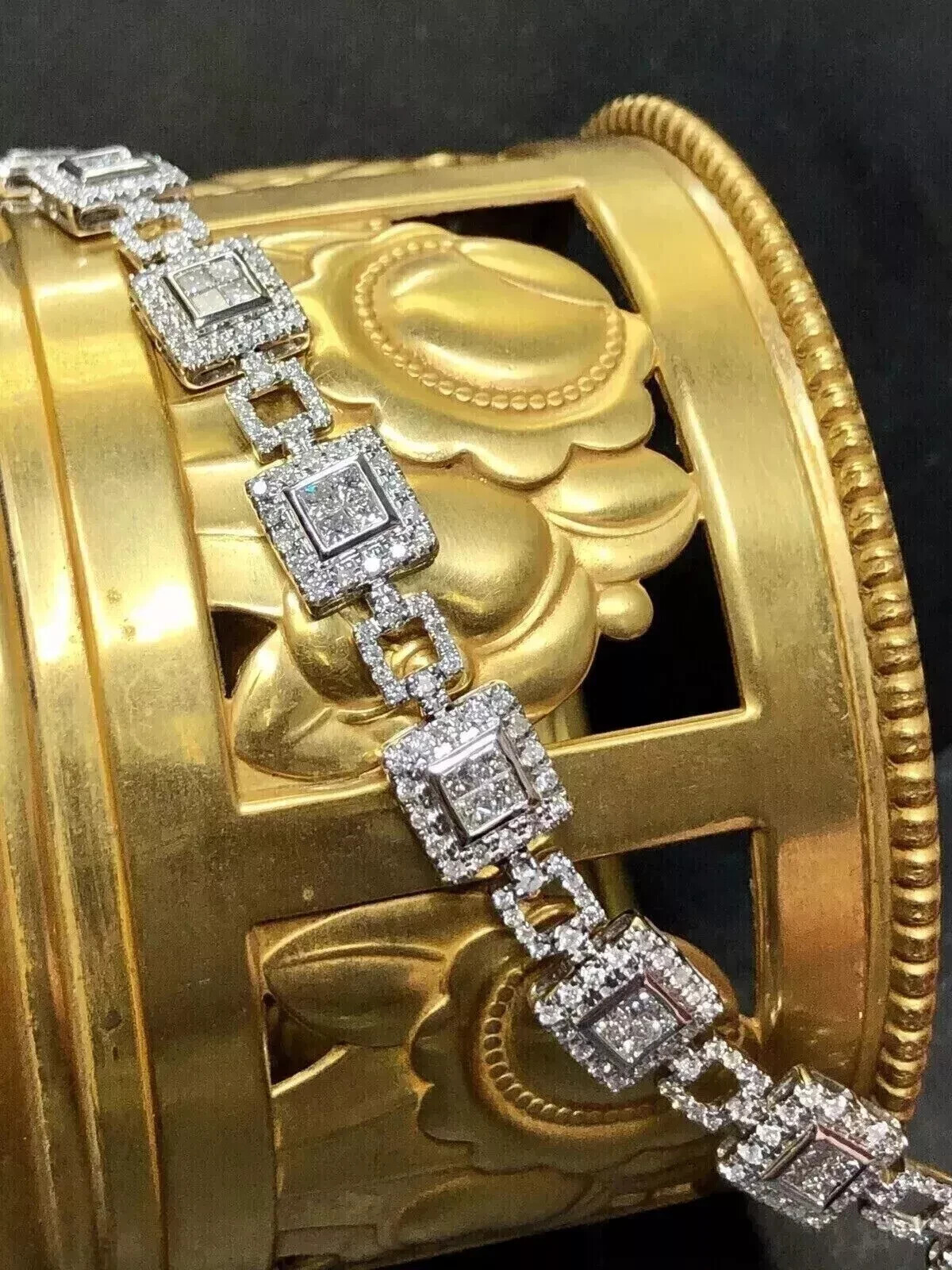 9 Ct Princess Simulated Diamond 14K White Gold Plated Elegant Tennis Bracelet