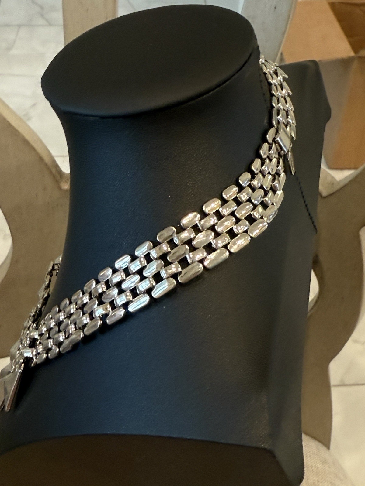 EXPRESS Reflective Silver Tone Choker Necklace 17”