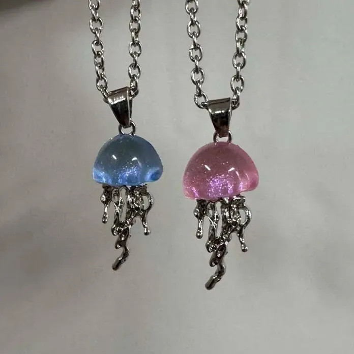 Blue Pink Jellyfish Pendant Necklace Women Y2K Charm Mood Tracker Gift