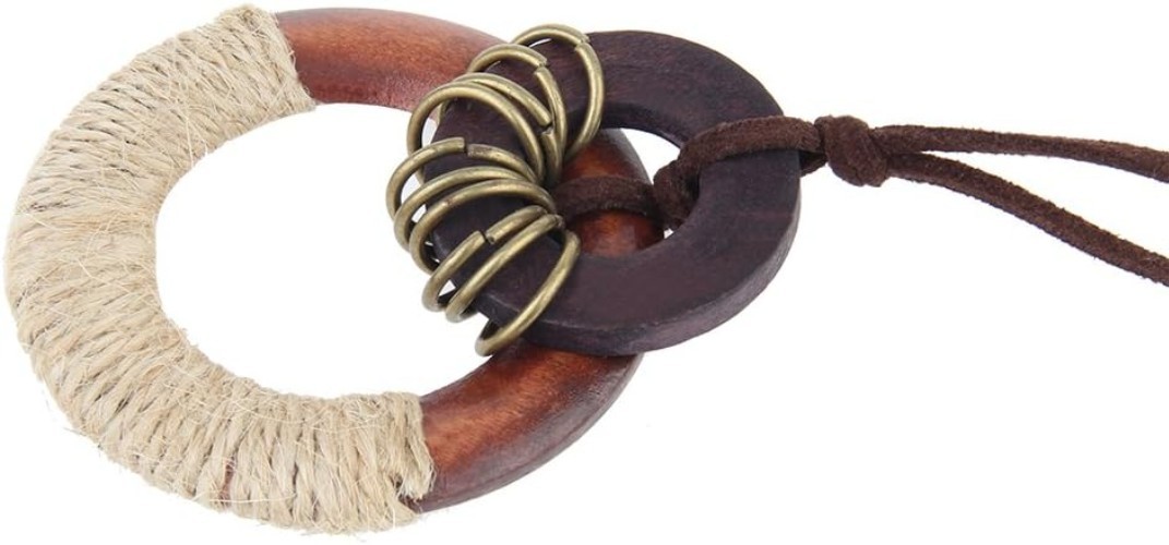 Stylish Leather Cord Multi-Layer Necklace with Wooden Pendant for All Occasions