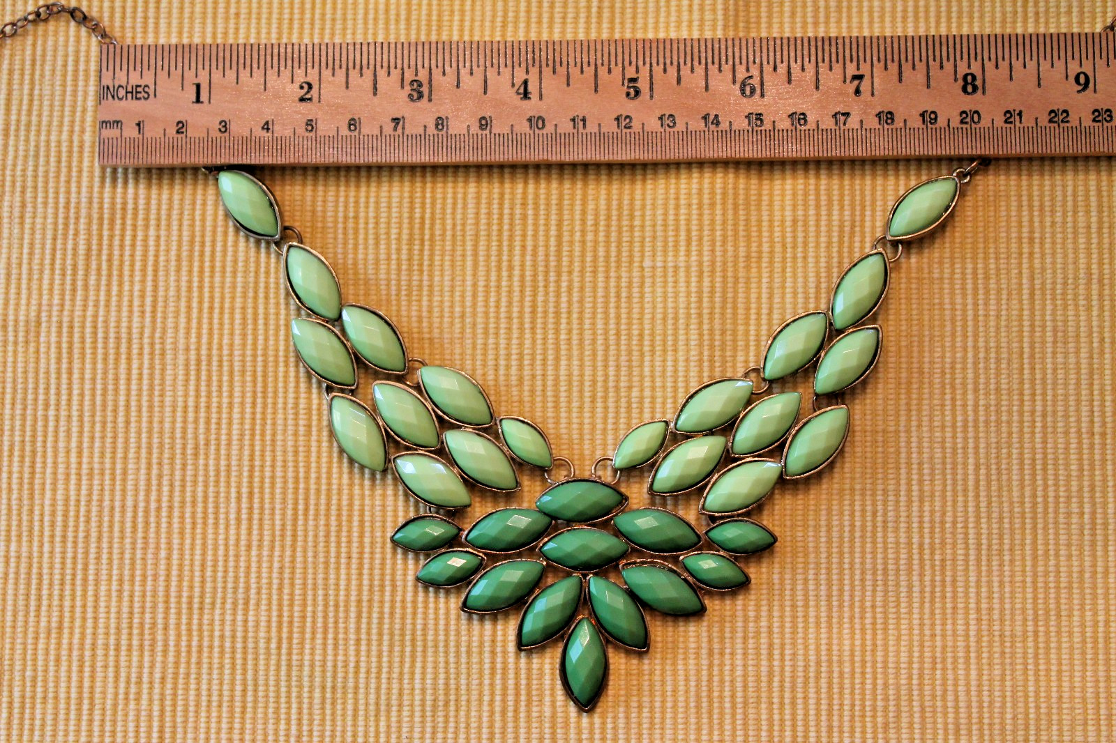 Light & Dark Green Gold Tone Chain Statement Bib Necklace Bib Acrylic Navettes