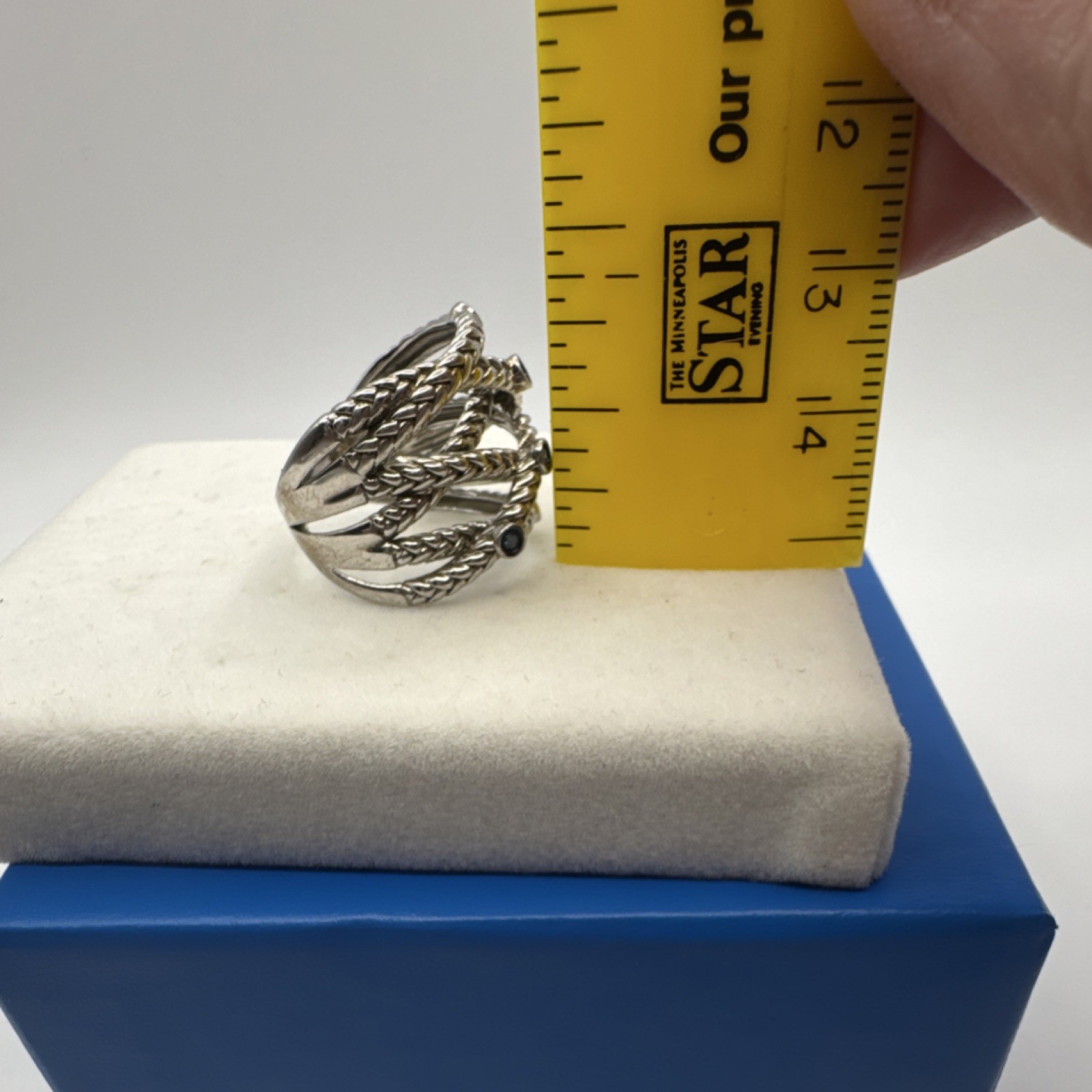 Sterling Silver Crisscross Band Ring with Blue Diamonds Bezel Set Size 6