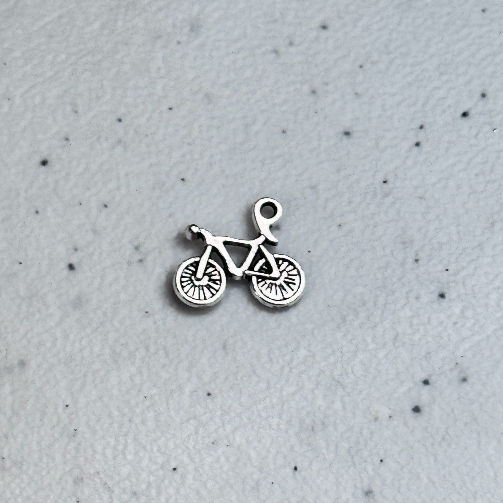 Silver Tone Bracelet Charms Pendant bike bicycle travel transportation 1583-27a