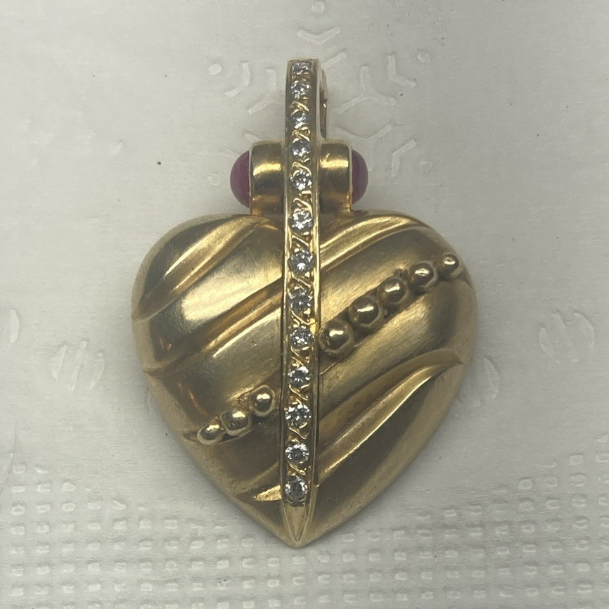 Pearl Beaded Necklace Heart Charm Gold Pendant 13 diamonds 0,26 ct 2 Ruby 4mm
