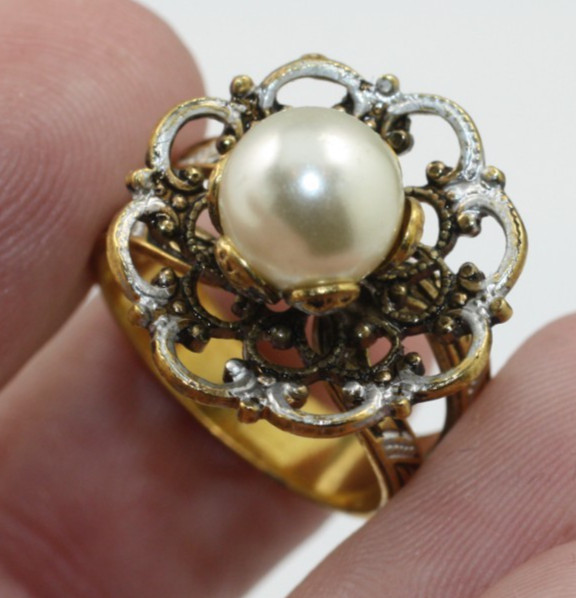 Vintage Damascene Spain style Faux Pearl Flower Adjustable band Ring size 6