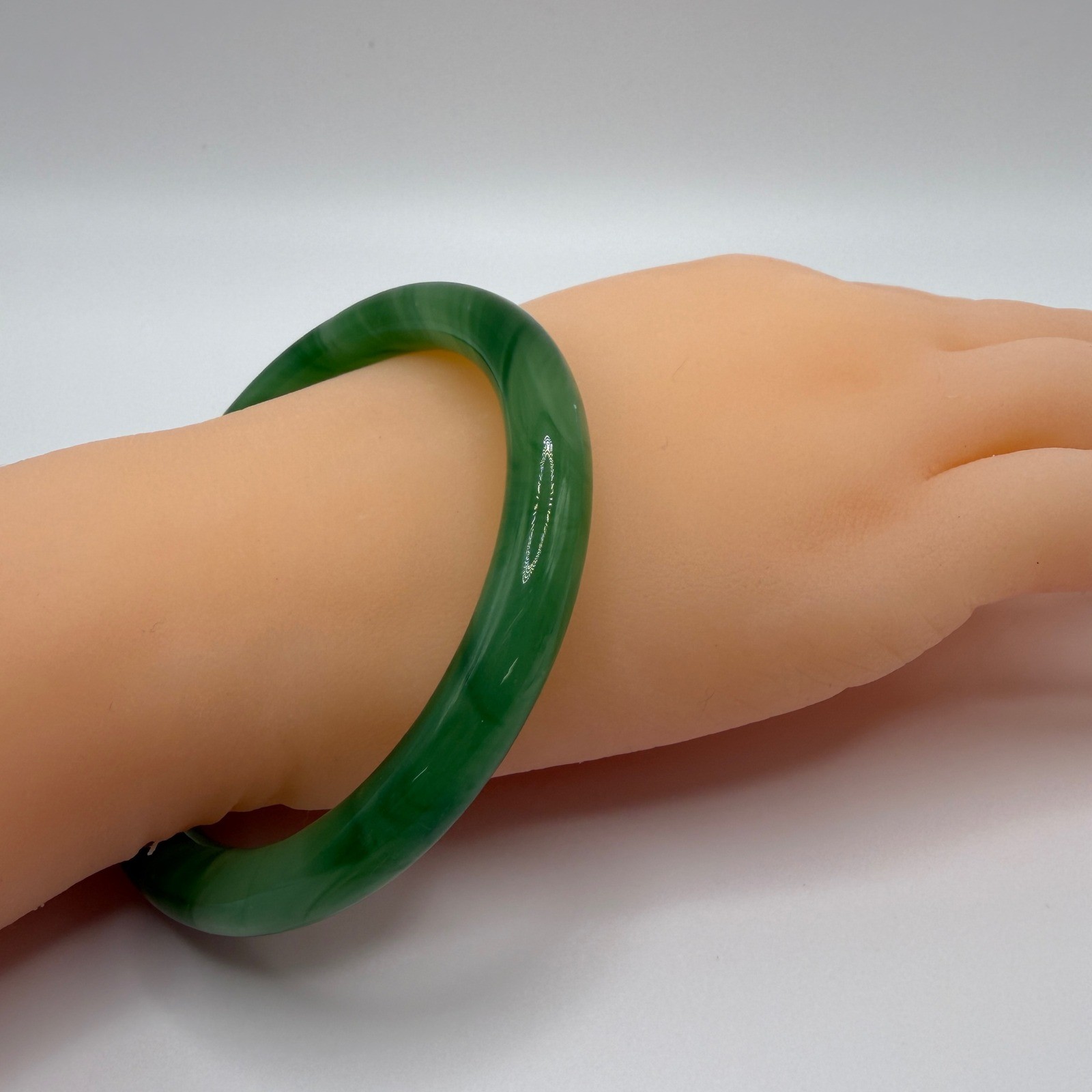 Womens Green Jade Bangle Bracelet Polished Round Solid Stone Swirl Design