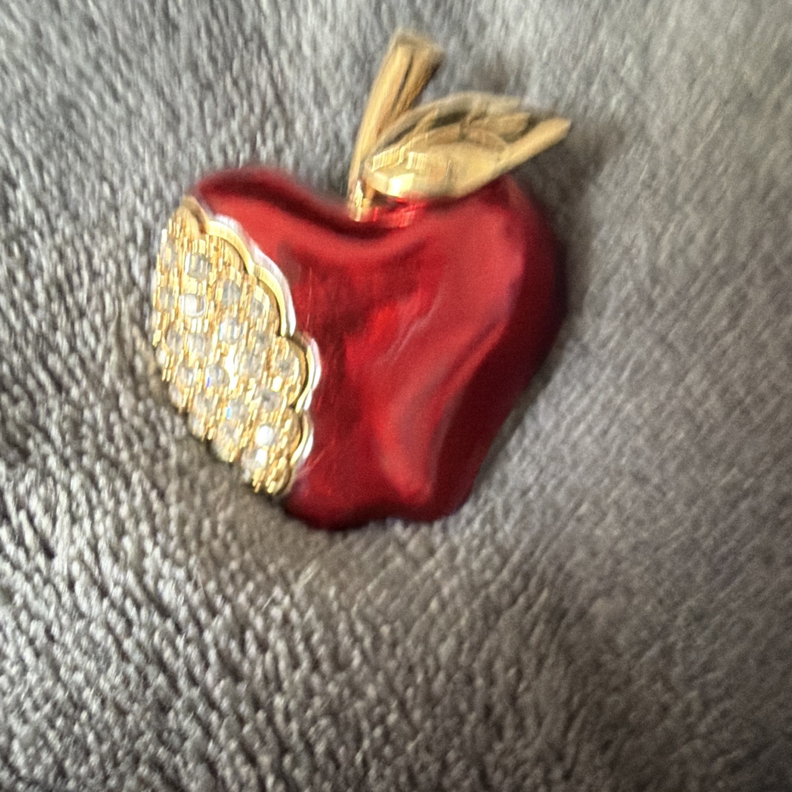 Red Enamel Apple Brooch Pin Gold Tone Cluster Crystal Rhinestones Signed Napier