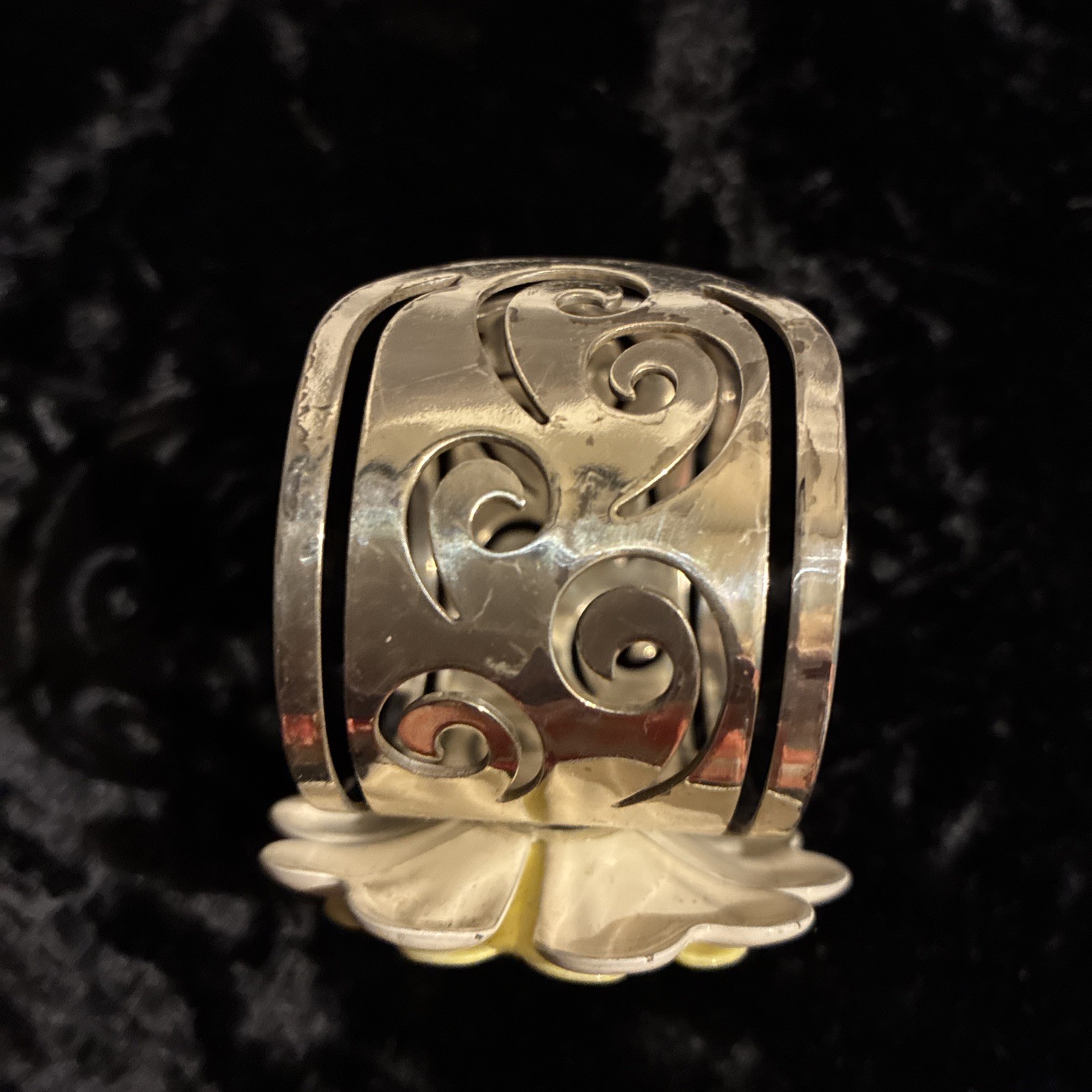 Brighton Yellow Daisy Flower Silver Scroll Cuff Bracelet. Super Rare! Nice!