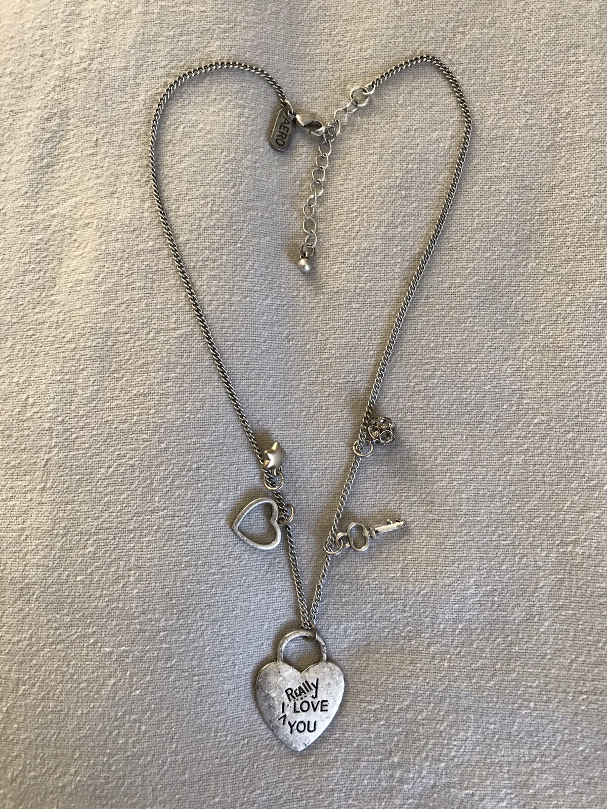 Antiqued Silver Tone Aero 1987 Valentines Heart Star Disco Ball Necklace 19-22″