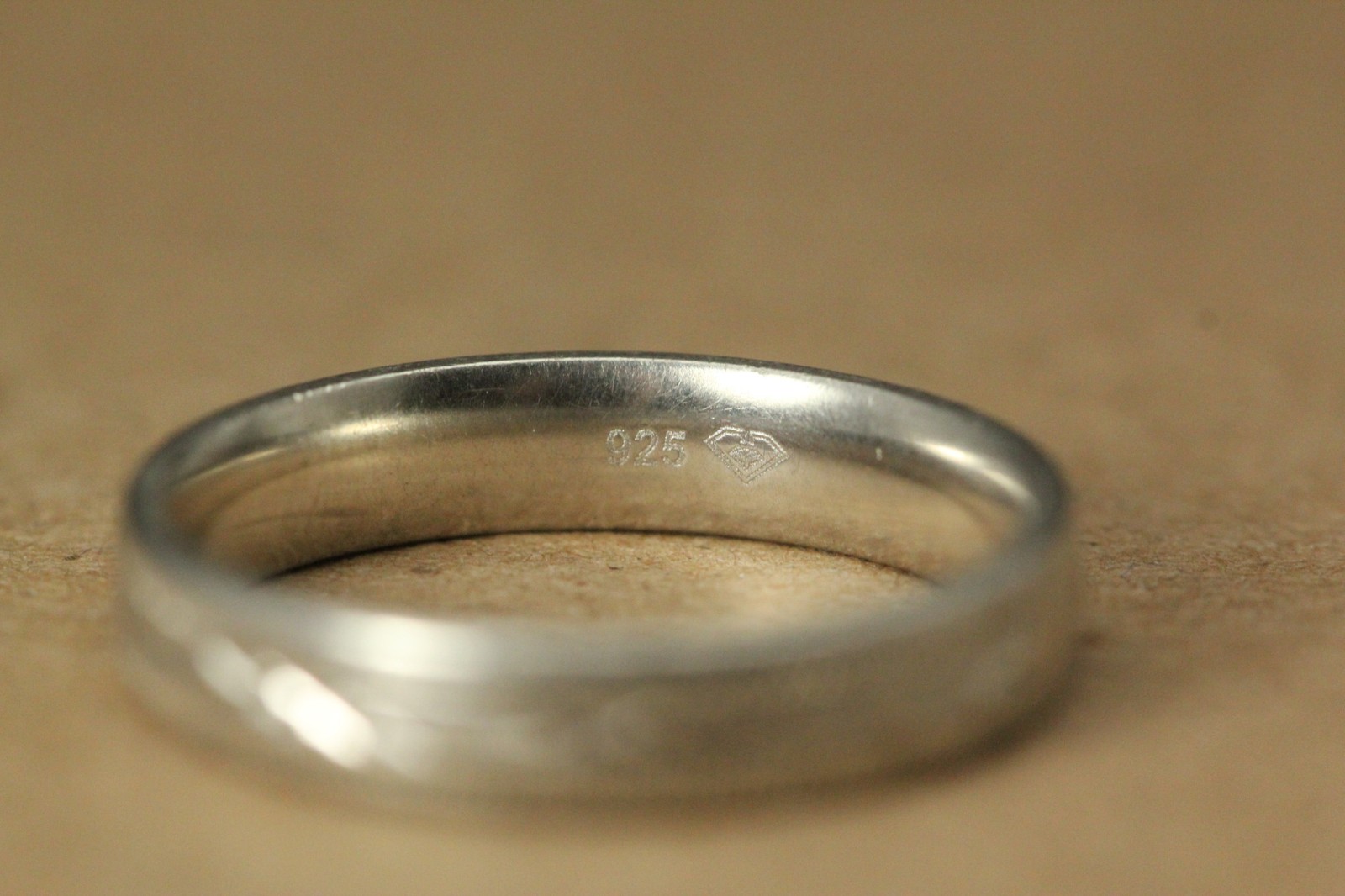 925 Sterling Silver Diamond Cut Size 7 Ring 2.9 Grams (RIN9636)